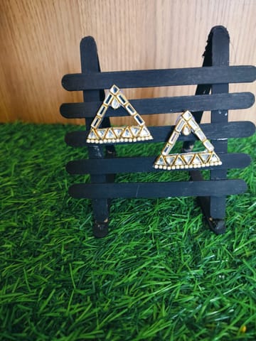 Tringal kundan errings