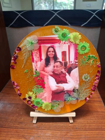 Customizable Resin Photo Frame – Preserve Your Precious Memories!